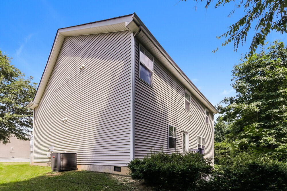 Building Photo - 3501 Pinkham Way