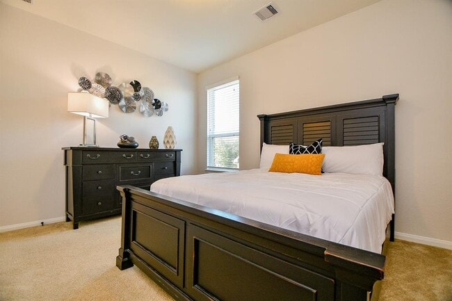 Building Photo - 3515 Summer Ranch Dr