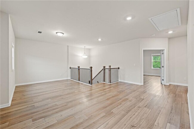 Building Photo - 4229 Brookmont Wy