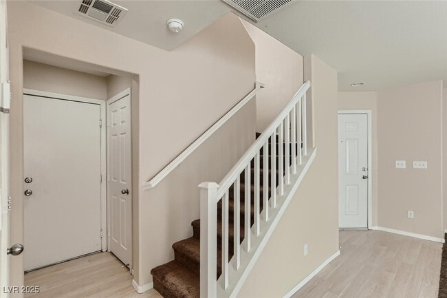 Building Photo - 8208 W Wildwood Glen Dr