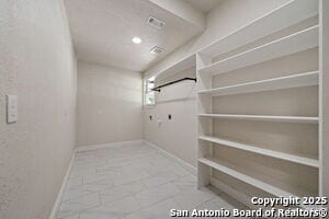 Building Photo - 603 E Evergreen St