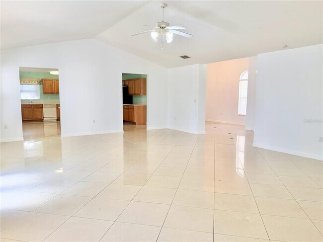 Building Photo - 6759 Krenson Oaks Cir