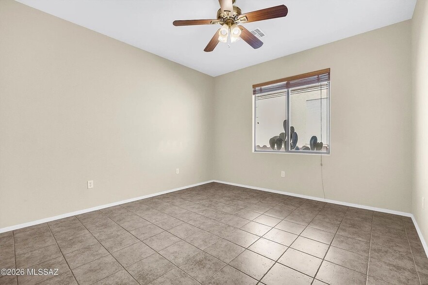 Building Photo - 2221 E Stone Stable Dr