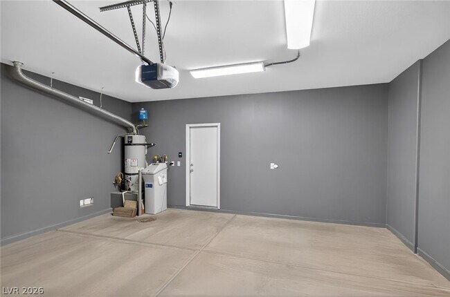 Building Photo - 5663 N Balsam St