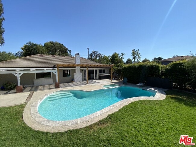 Building Photo - 1343 Rancho Ln