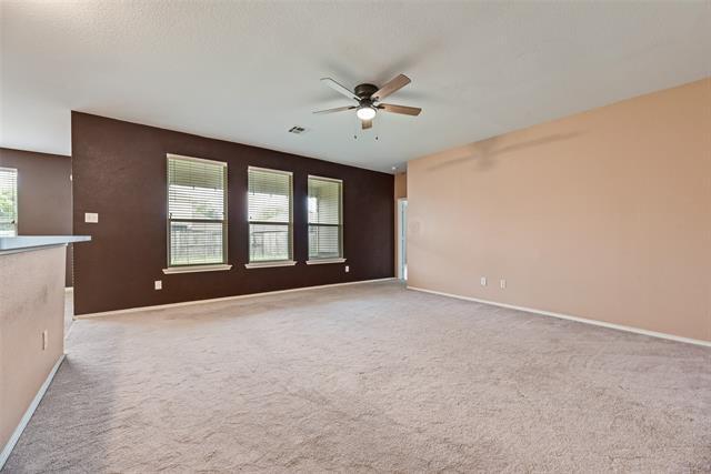 Building Photo - 2701 Mockingbird St
