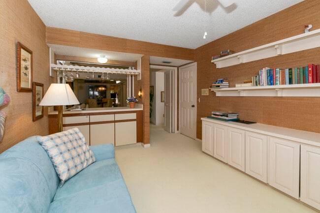 Building Photo - 17110 Waterbend Dr