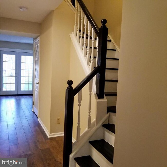Building Photo - 1506 Virginia Ct