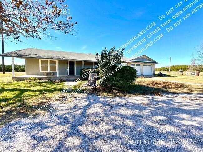 Building Photo - 3442 N U.S. Hwy 281