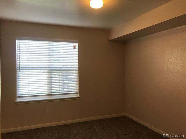 Building Photo - 12886 Ironstone Way