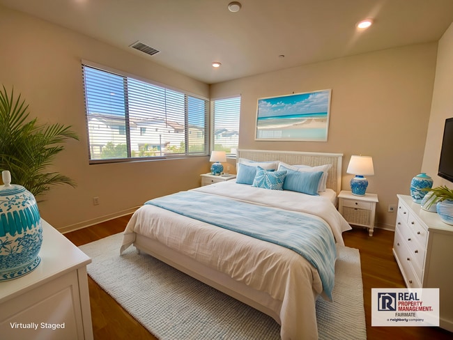 Building Photo - Modern 3-Bed, 3-Bath Home with Garage & Re...