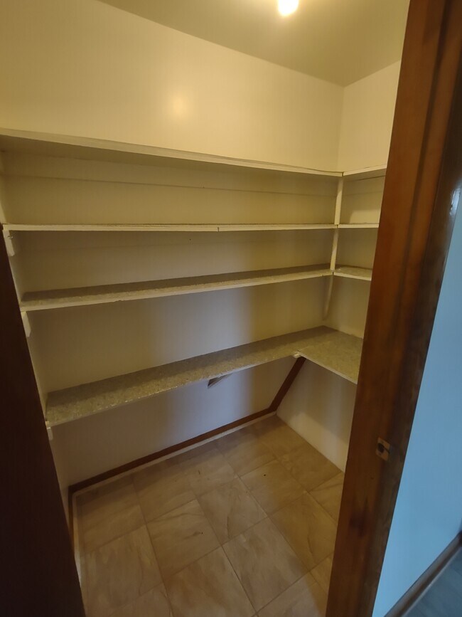 Building Photo - 1304 Theodore Rd