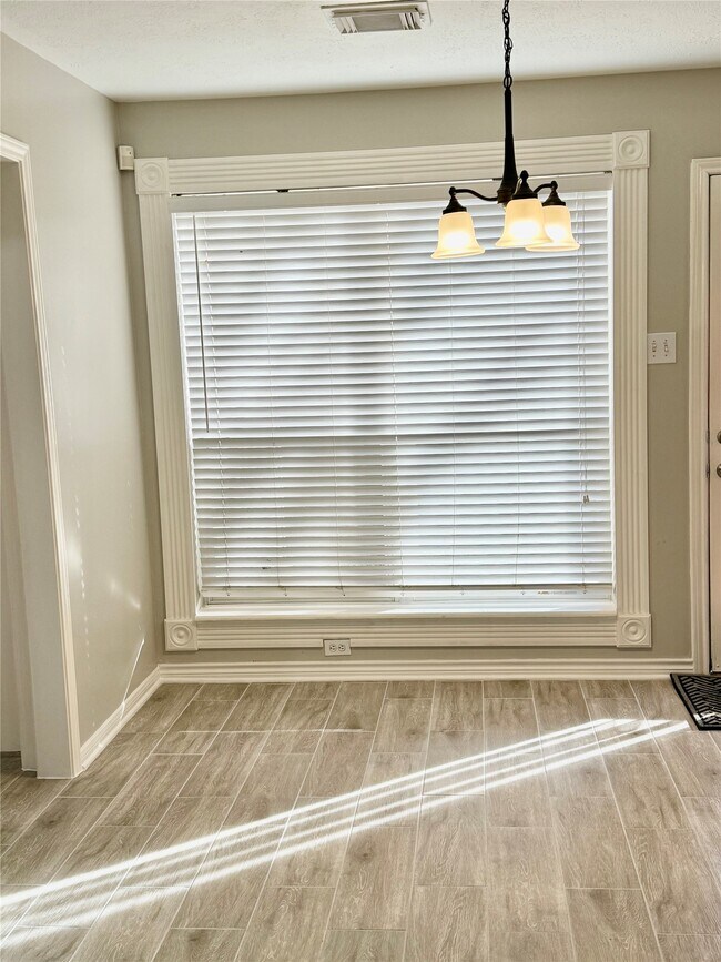 Building Photo - 10827 Moonlit Meadows Ct