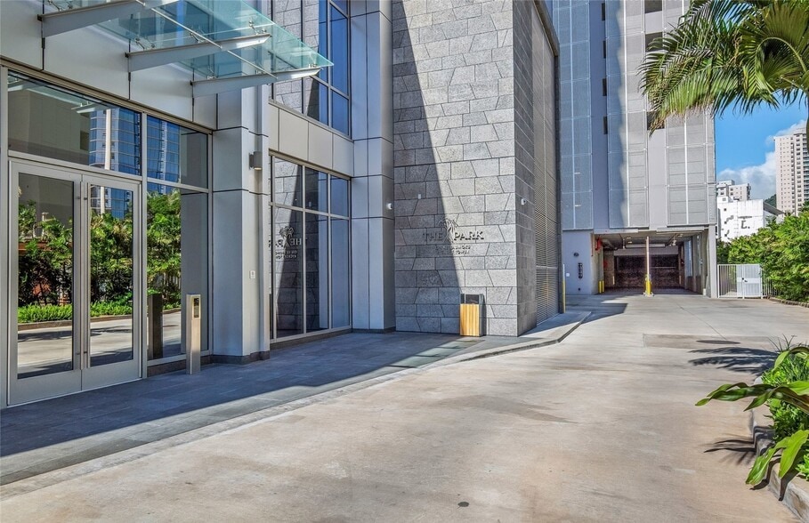 Building Photo - 1500 Rycroft St