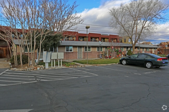 Building Photo - 1250 Sullivan Ln