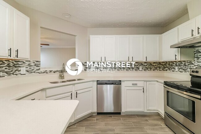 Building Photo - 3 Bedroom Pet-Friendly Home in RALEIGH, NC...