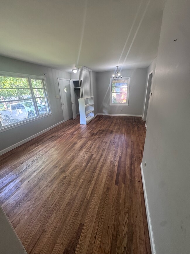 Building Photo - 412 Beechwood Cir