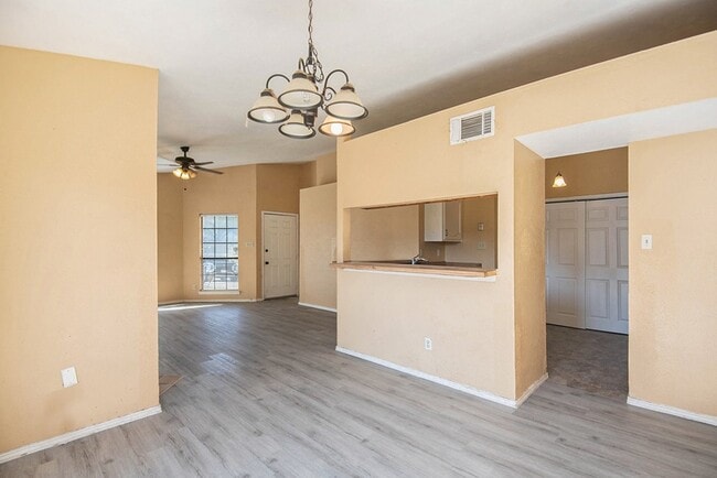 Building Photo - 6600 Brookhaven Ct