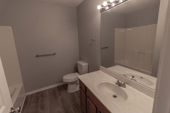 Building Photo - 1330 Godas Cir