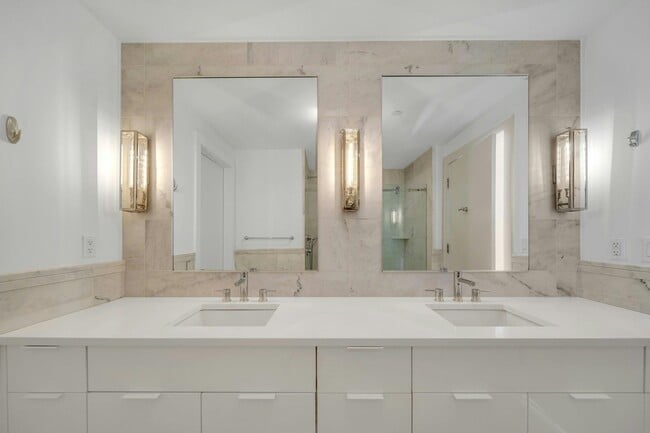 Building Photo - 9 Ave at Port Imperial