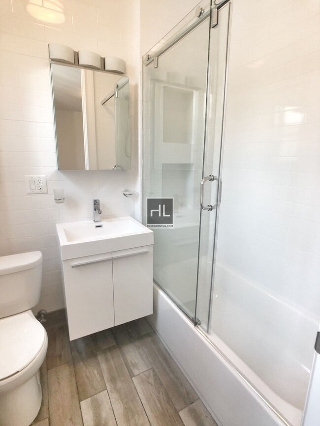 Building Photo - WEST 72 STREET