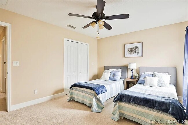 Building Photo - 453 Venetian Villa Dr