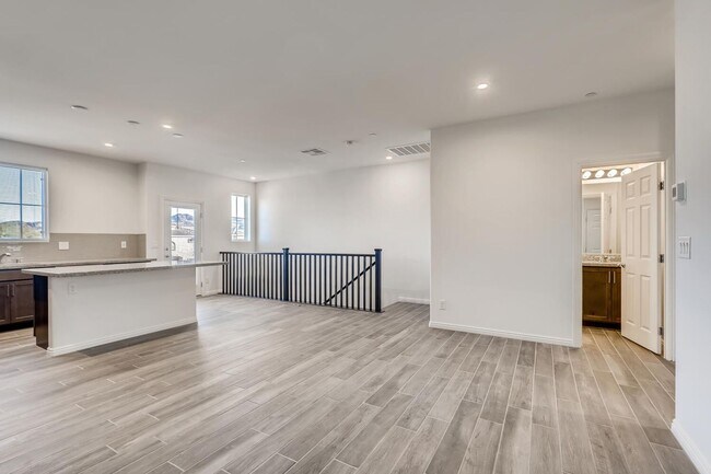 Building Photo - 2020-Built 3 Bedroom Beauty in the Heart of Henderson!