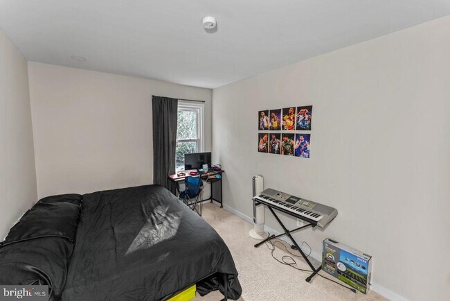 Building Photo - 2320 Harpoon Dr