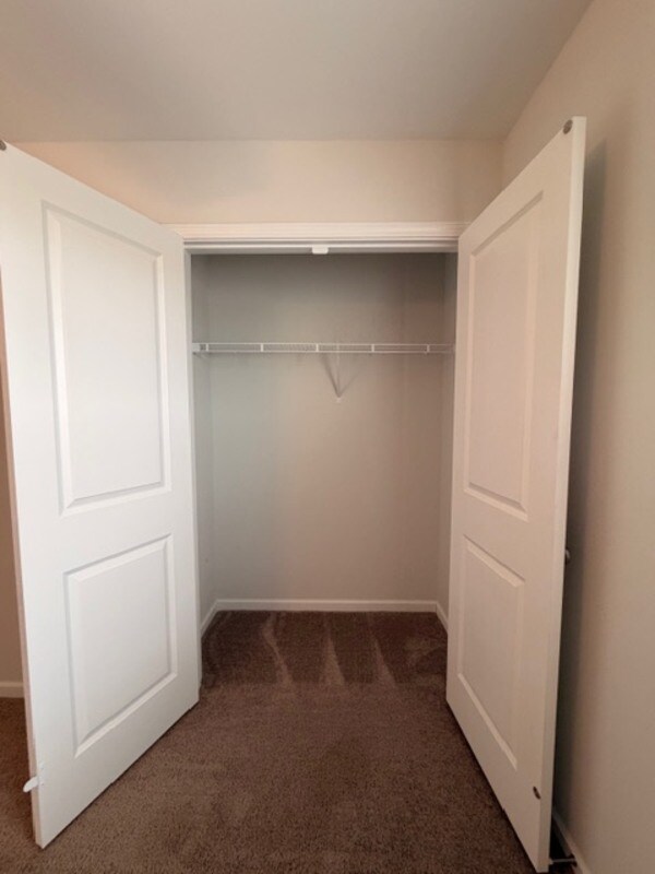 Building Photo - 501 Cricket Chirp Ln