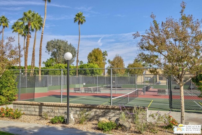 Building Photo - 1183 Tiffany Cir N