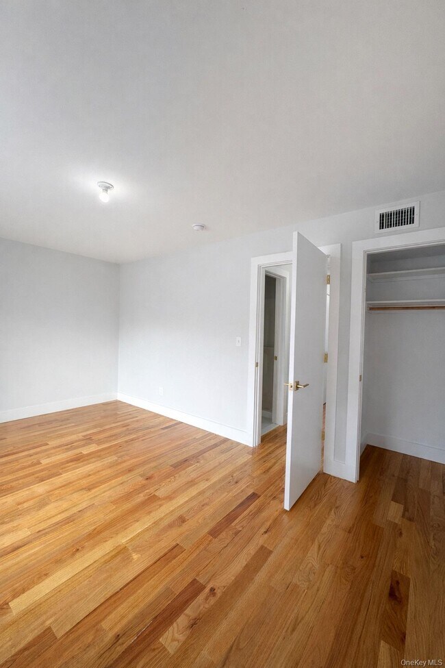 Building Photo - 1140 NY-52