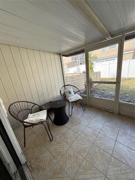 Building Photo - 10053 Lake Oak Cir