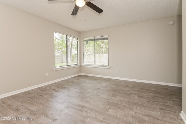 Building Photo - 7215 Mimosa Grove Pl