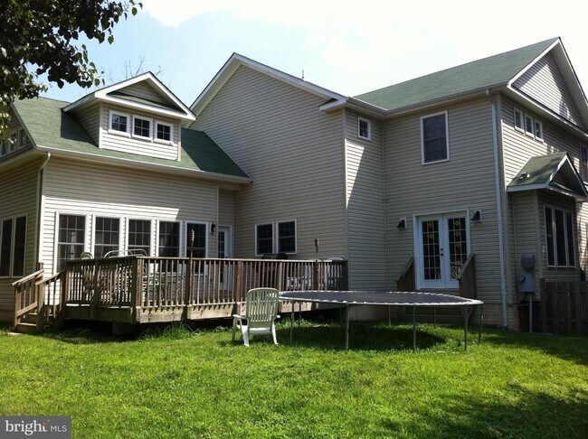 Building Photo - 8316 Idylwood Rd