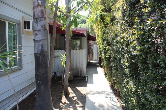 Building Photo - 1507 Wesley Ave
