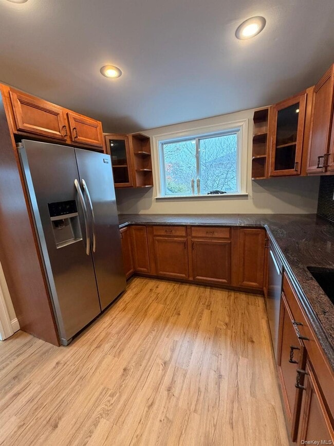 Building Photo - 740 Church St