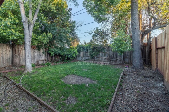 Building Photo - 422 Felton Way