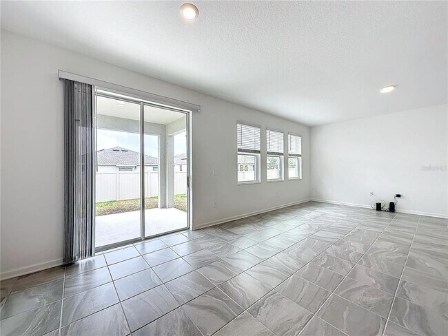 Building Photo - 1162 Pomelo St