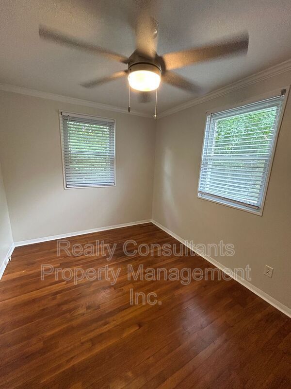 Building Photo - 1815 Mimosa Dr