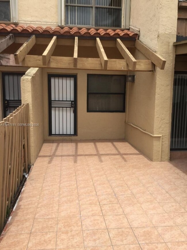 Building Photo - 10303 NW 9th St Cir