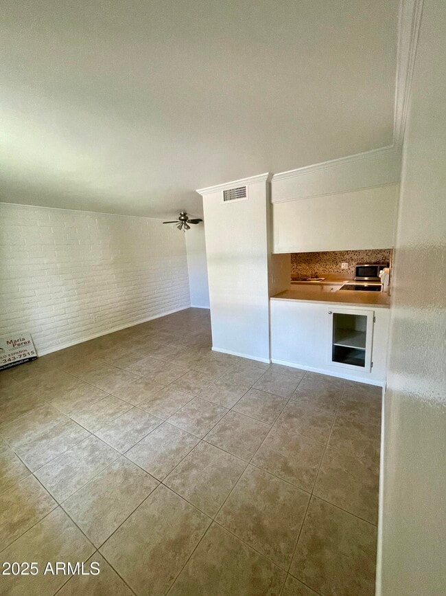 Building Photo - 3737 E Turney Ave