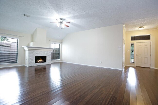 Building Photo - 13335 White Ibis Dr