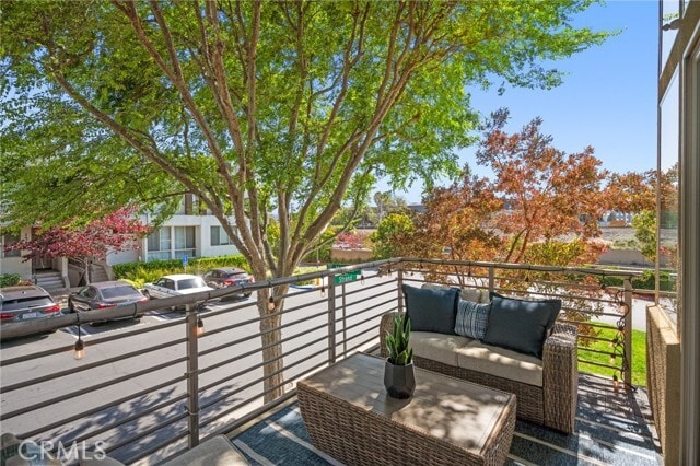 Building Photo - 5547 Strand