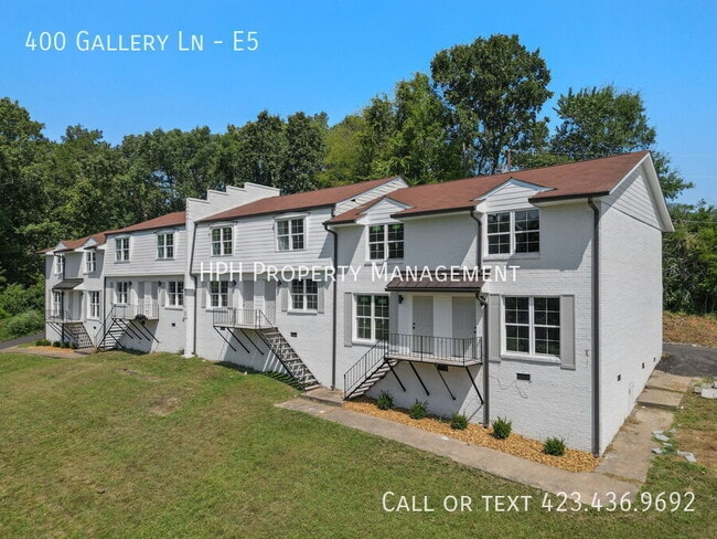 Building Photo - 400 Gallery Ln