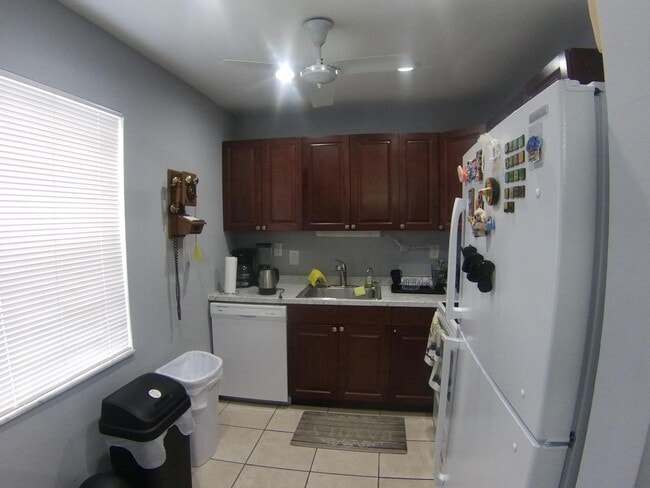 Building Photo - 133 Normandy Ln