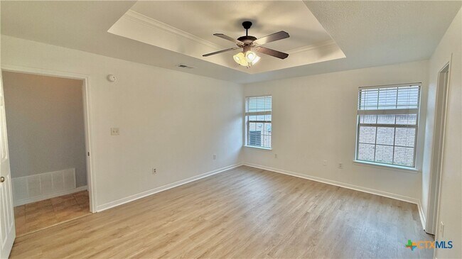 Building Photo - 2107 Gail Dr