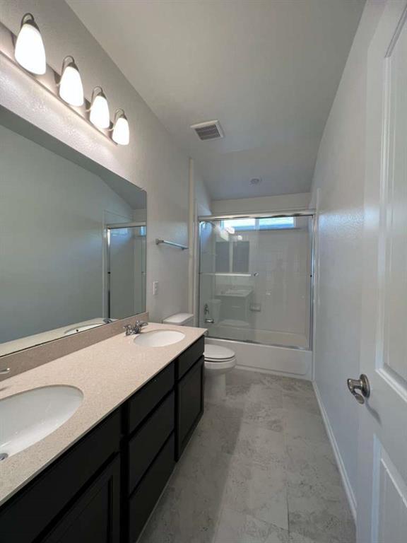 Building Photo - 2013 Ebony Dove St