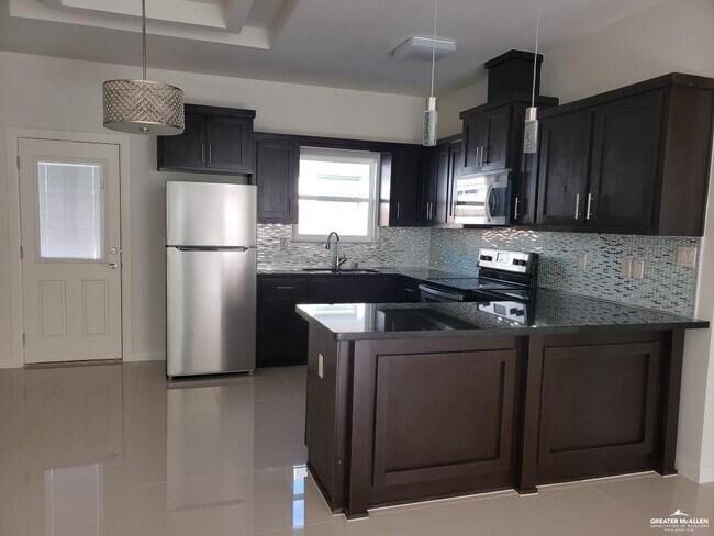 Building Photo - 3110 Sabercat Ave