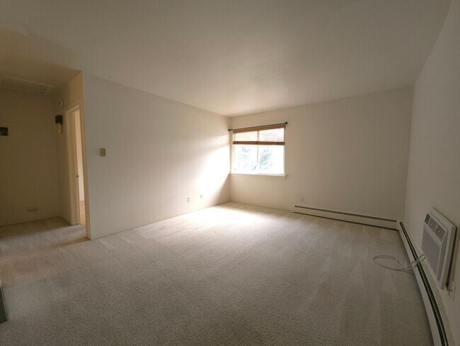 Building Photo - Mountain Views for a Serene and Scenic Lifestyle