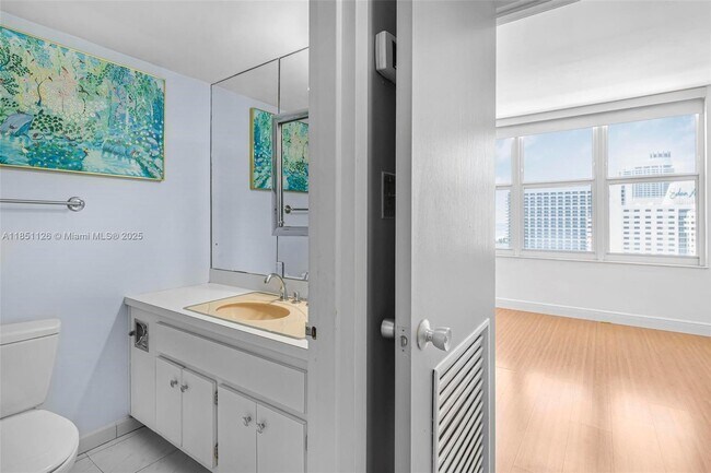 Building Photo - 4747 Collins Ave